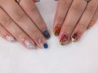 ネイル はばすみれ🎀ﾈｲﾙ 光ﾌｪｲｼｬﾙ ﾍｱのネイルデザイン
