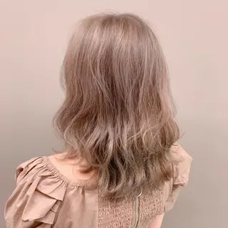 セミロング 透明感♡グレージュ ♡ミルクティー♡のヘアスタイル
