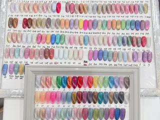 ネイル 林 麗欽のネイルデザイン