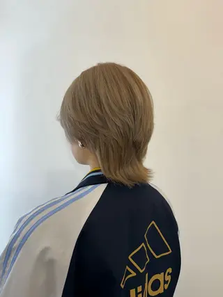 カラー ハロウ momonaのヘアスタイル