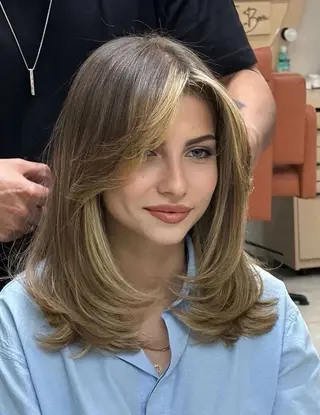 セミロング カラー 🇺🇸海外デザイン iCON TOKYOのヘアスタイル