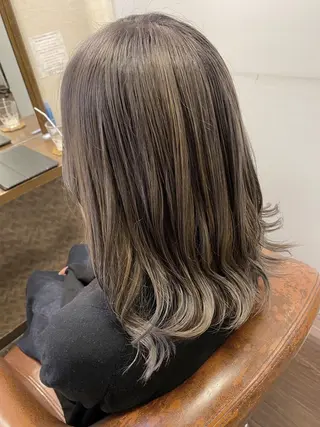 セミロング カラー liL  hair サトウリョウタのヘアスタイル
