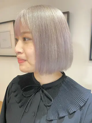 ショート カラー 艶ハイトーンブリーチ 🌈小林侑雅のヘアスタイル