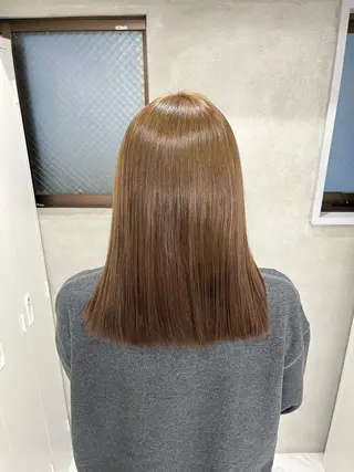 sena⌇ベージュ⌇ ブリーチなしWカラーのヘアスタイル