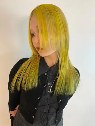 ロング カラー ヘアアレンジ ハイトーン特化 pepe🎀のヘアスタイル