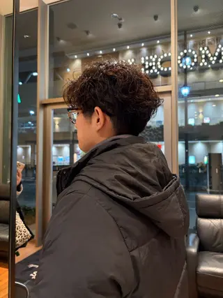 パーマ ルナ|縮毛矯正 ×デザインカラー🥝のヘアスタイル
