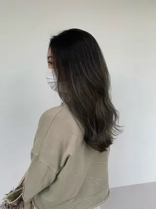ロング カラー 川口 絵理のヘアスタイル