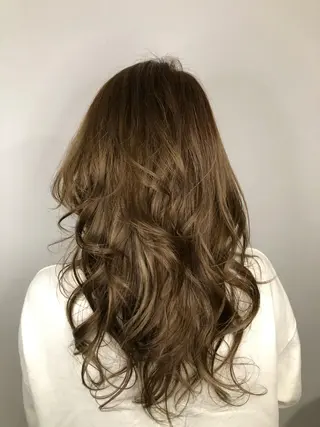 ロング カラー レイヤー×髪質改善 ×透明感/杉田 圭のヘアスタイル