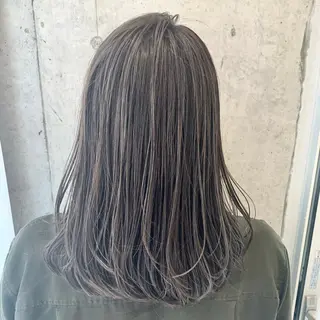 セミロング カラー コバヤシ リョウのヘアスタイル