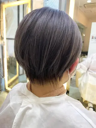 ショート カラー 駅チカ【ali'i】 アリイ花崎友美☘のヘアスタイル