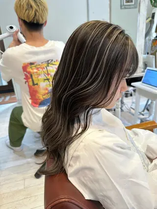 ミディアム カラー ブリーチ koheiのヘアスタイル