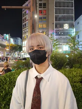 ショート カラー メンズ ケアブリーチ特化 same 🦈のヘアスタイル