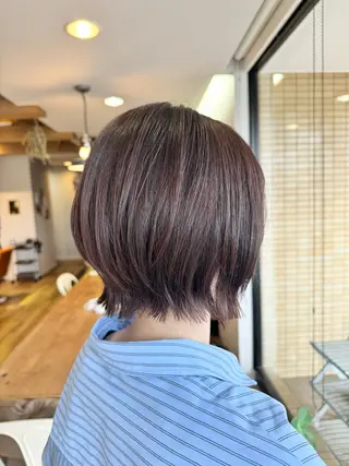 ショート ツキダテ ユイのヘアスタイル