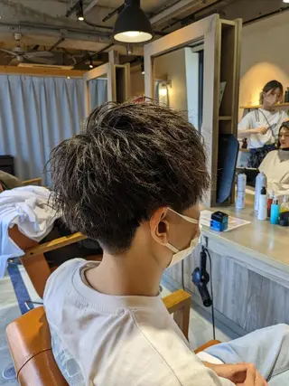 メンズ alushe 岡 陽子のヘアスタイル