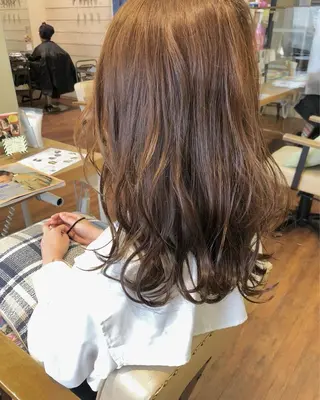 セミロング せきぐち さくらのヘアスタイル