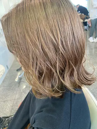 ミディアム 大森 有紗のヘアスタイル