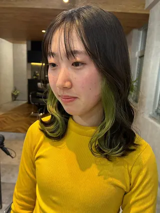 ミディアム 福井 采未のヘアスタイル