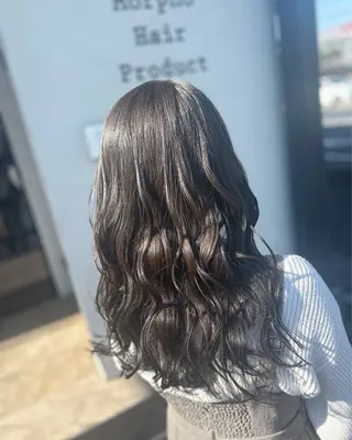 ロング カラー 井上 花音のヘアスタイル