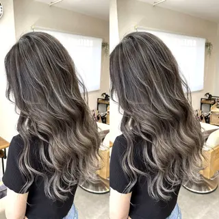 ロング issy/ハイライト ハイトーン／レイヤーのヘアスタイル