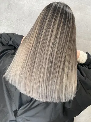 ミディアム カラー ヘアアレンジ ネイル マツエク・マツパ 井上 一平のヘアスタイル