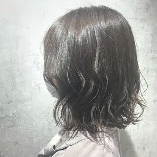 ショート カラー パーマ ヘアアレンジ メンズ キッズ ネイル マツエク・マツパ 切りっぱなしヘアボブ ミディアムヘアRYOのヘアスタイル