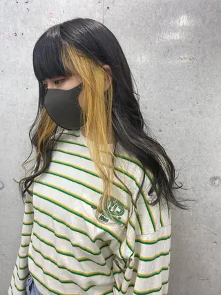 ロング カラー オリーブ/アッシュ やわらか透明感カラーのヘアスタイル