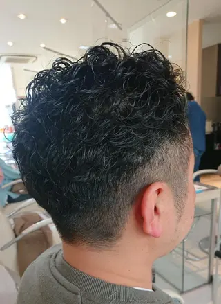 メンズ 岩崎 秀之のヘアスタイル