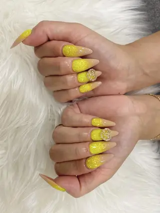 セミロング ネイル 《LB》ラブリエ Nail&eyeのマツエク・マツパデザイン