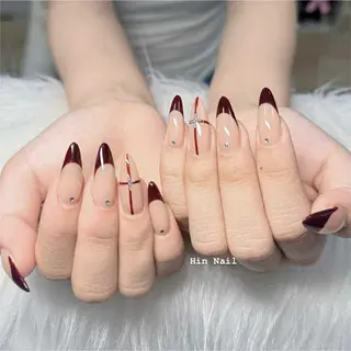 ネイル Hin Nailsのネイルデザイン
