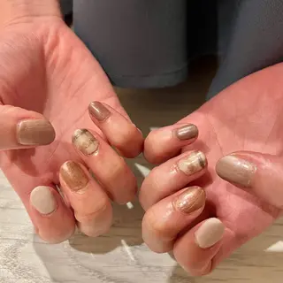 ミディアム Nail Salon midnightのネイルデザイン