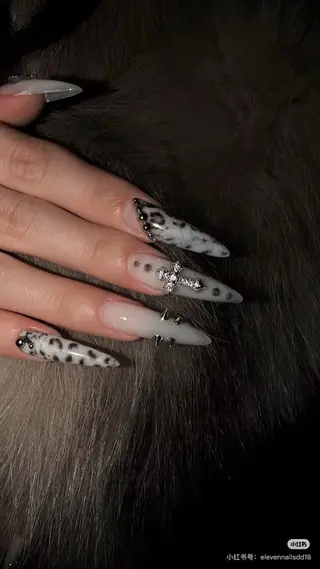 ネイル Eveネイル チップスカルプ専門店のネイルデザイン