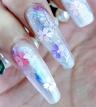 ネイル MoonNail ユリ🌸のネイルデザイン