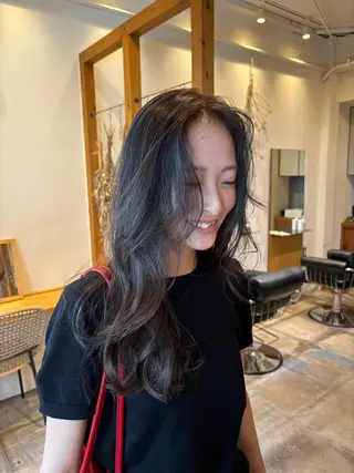 ロング カラー ENIF ヤマグチアツコのヘアスタイル