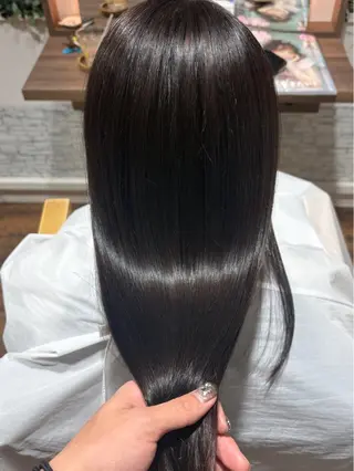 ロング Rito 縮毛矯正のヘアスタイル