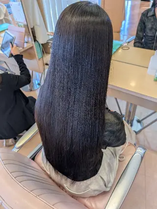 ロング 鈴木 優里花のヘアスタイル