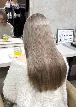 ロング カラー Blast Erikaのヘアスタイル