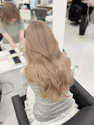 ロング カラー 🖤ハイトーンカラ ー🖤/ここなのヘアスタイル