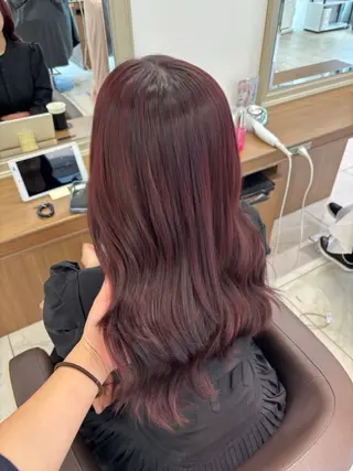 ロング カラー 小池 絢女のヘアスタイル