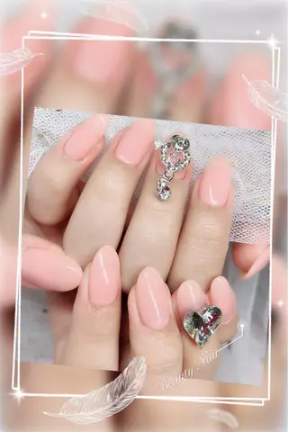 カラー ネイル Moonstone Salonのネイルデザイン
