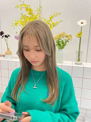 カラー 山下 悠月のヘアスタイル