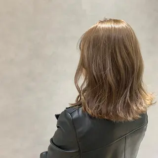 ミディアム 佐々木 優衣のヘアスタイル