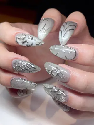ネイル moca心斎橋店 Aina🐈⬛🤍のネイルデザイン