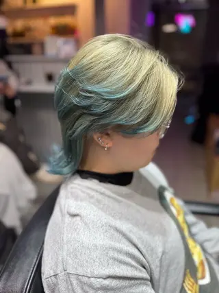 ミディアム 吉川 良太のヘアスタイル
