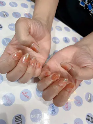 ネイル iiloo aromaworksのネイルデザイン