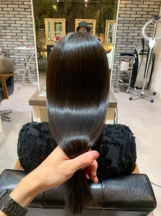 ロング カラー 地毛風ストレート/ 髪質改善/榎本流行のヘアスタイル