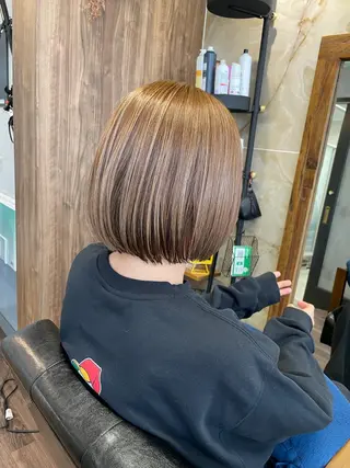 ショート カラー Lull1人美容室 バレイヤージュのヘアスタイル