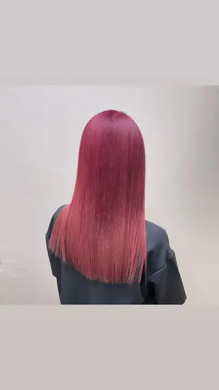 ミディアム カラー パーマ ヘアアレンジ メンズ キッズ ネイル マツエク・マツパ 切りっぱなしヘアボブ ミディアムヘアRYOのヘアスタイル