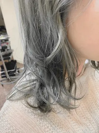 ミディアム カラー ハイライト／艶カラー 大河シンジのヘアスタイル