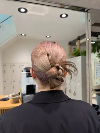 ロング ヘアアレンジ 【暖色カラー支持率 No.1】💟まなみのヘアスタイル