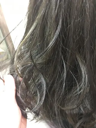 セミロング 松本 亮のヘアスタイル